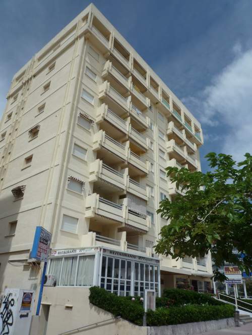 Apartment -
                        Playa De Gandia -
                        3 bedrooms -
                        7 persons