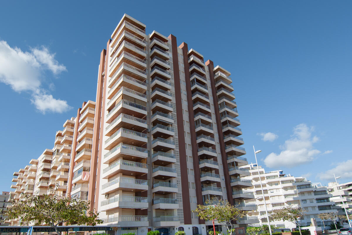 Apartment -
                        Playa De Gandia -
                        4 bedrooms -
                        7 persons