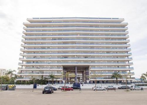 Apartment -
                        Playa De Gandia -
                        3 bedrooms -
                        7 persons