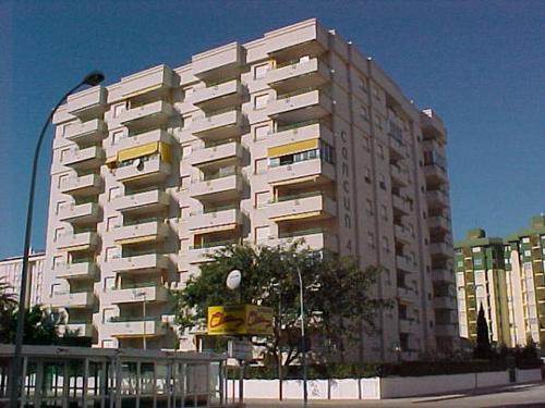 Apartment - Playa De Gandia - 3 bedrooms - 7 persons